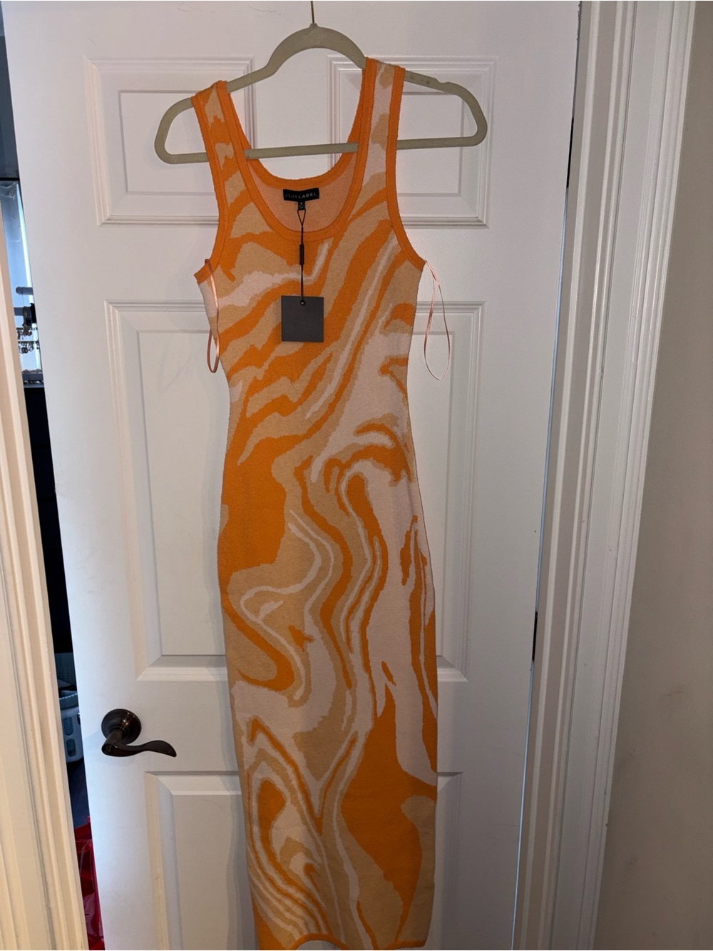 NWT Jluxlabel Sleeveless Orange Marble Knit Maxi Dress - (M)